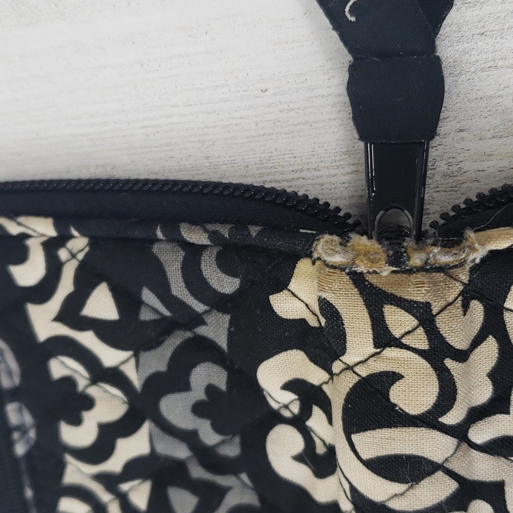Loved Vera Bradley Canterbury Magenta fold zipup wristlet - Picture 5 of 12